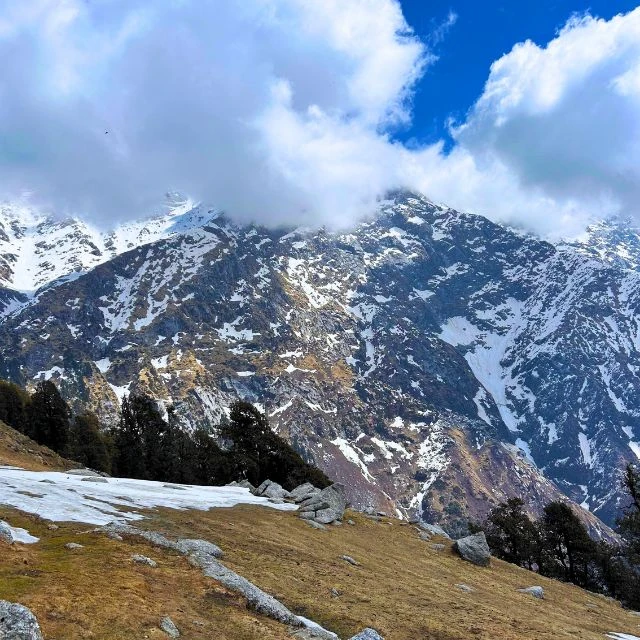 Best Triund Trek Package – How to Prepare for a Summer Trek